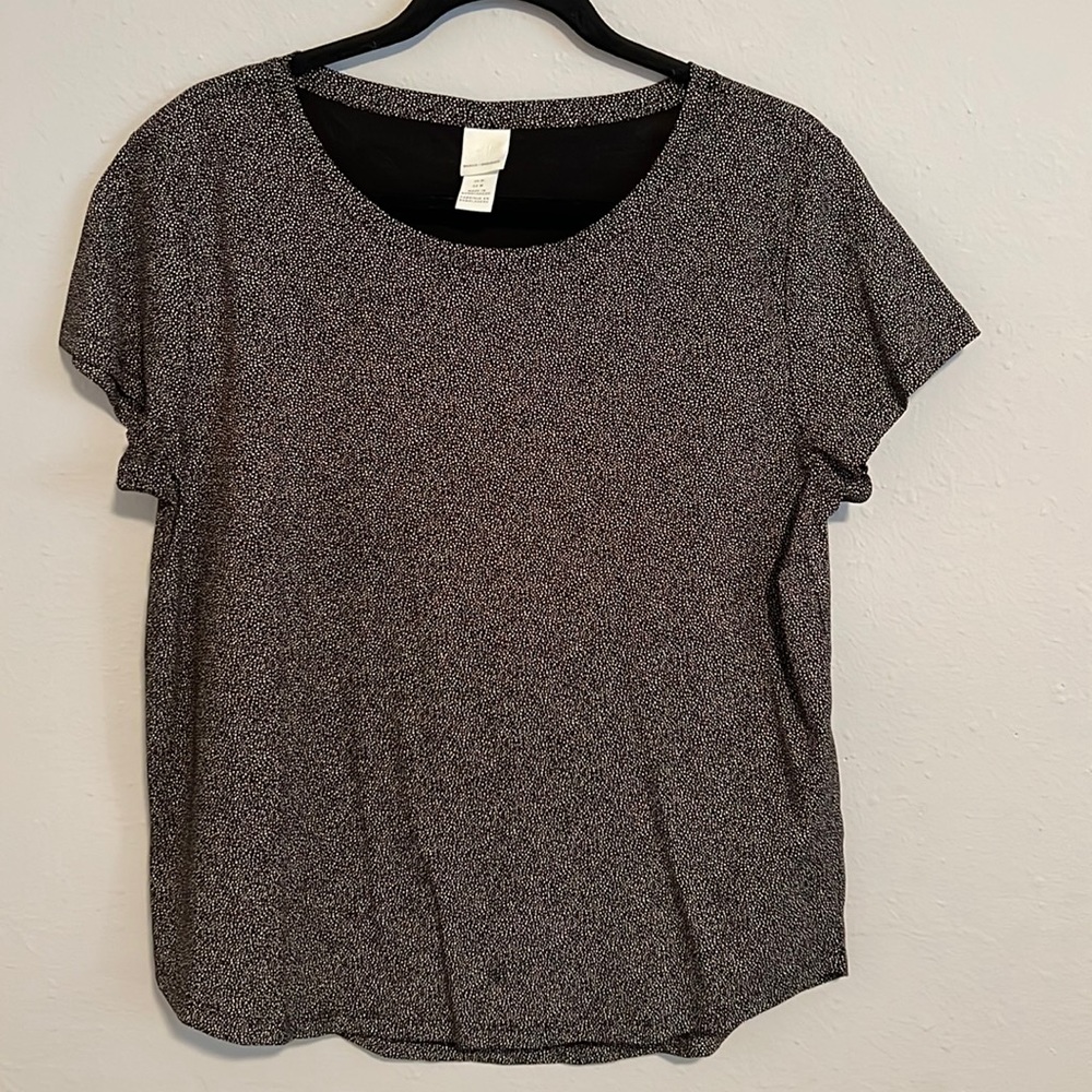 NWOT H&M Black/Tan Tee - Medium
